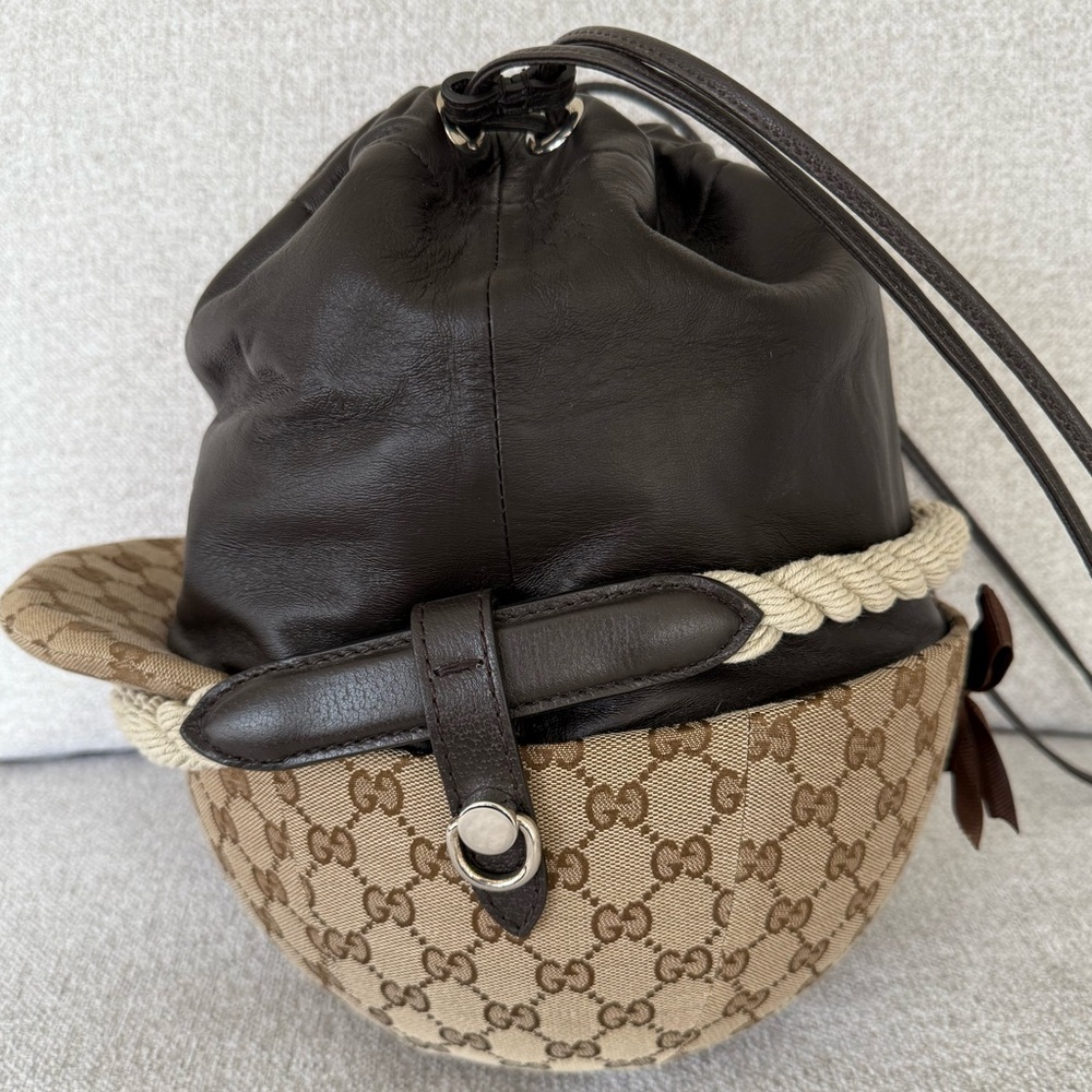 New Gucci Brown Equestrian GG Top Handle Bag